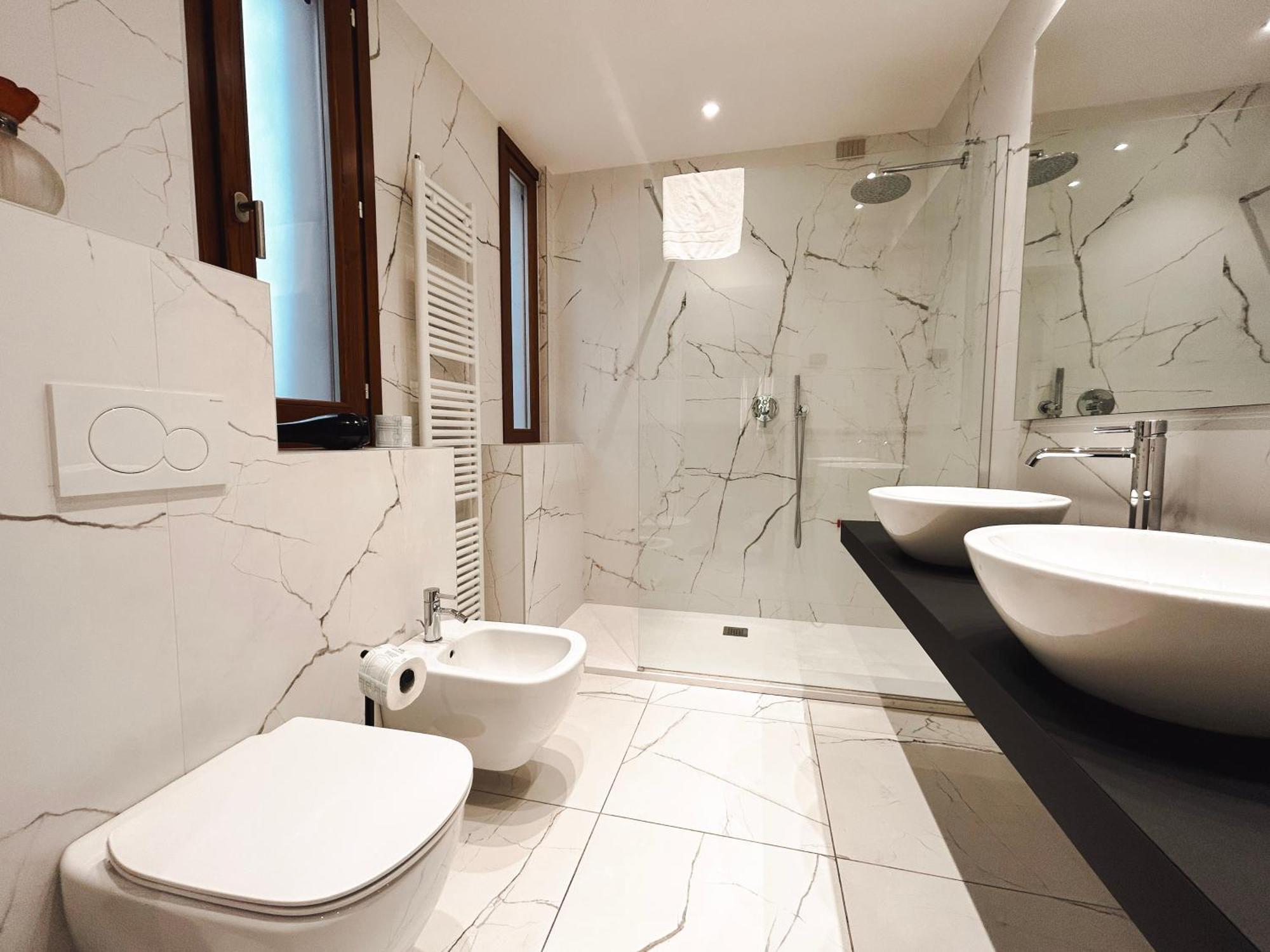 The Bright Nest Apartments Верона Екстериор снимка