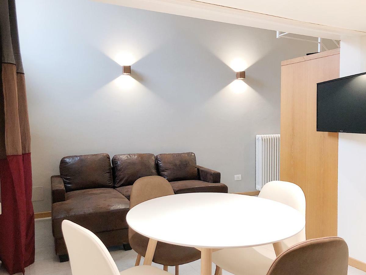 The Bright Nest Apartments Верона Екстериор снимка